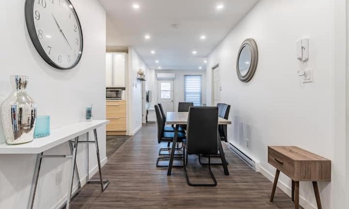 La Petite-Patrie Apartment | Huge 3 Bedroom Condo with a Large Patio