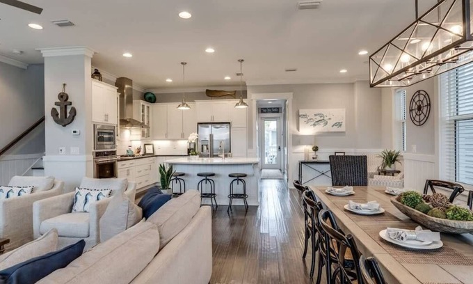 Santa Rosa Beach House | Huge at 2,552 SqFt! 3 King Beds, 4 Bikes! 2 Pools - TipSea Turtle on 30A