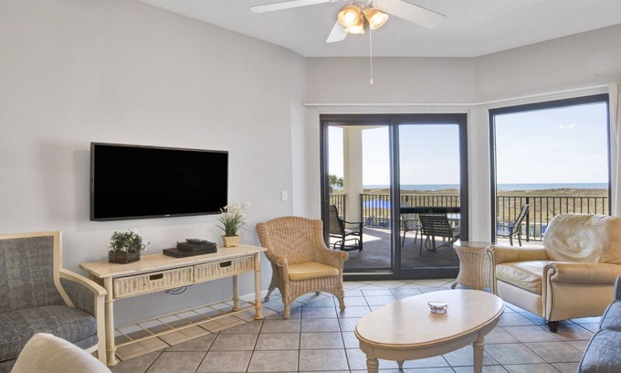 Orange Beach Condo | Huge Balcony at this 1st floor Phoenix VI 2BR Condo! Great Rates!