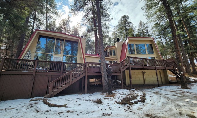 Ruidoso House | Huge Mountain Retreat, Hot Tub, Pool Table & Deck
