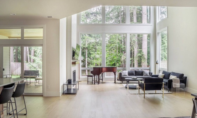 Sammamish House | Huge Sammamish 5BR w/Backyard & Garage, near Park, by Blueground
