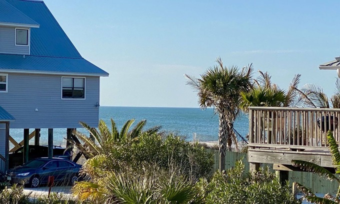 Cape San Blas House | Huge screen porch - Amazing Gulf view! 70 steps to the beach. Dog friendly too!