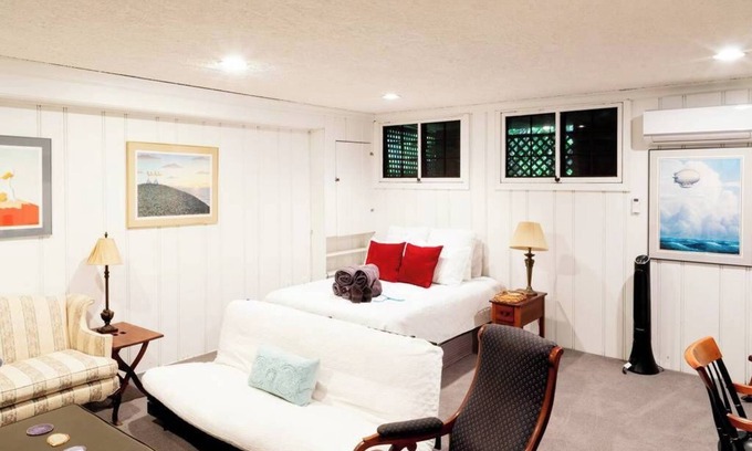 Glover Park Apartment | Huge Studio w/Full Kitchen/ W/D/Parking