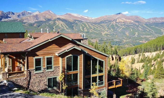 Baldy Mountain House | Huge Views with 3 master suites, movie room and close to shuttle