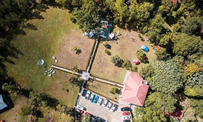 Jarabacoa House | Huge Villa Ursula Jarabacoa 16 Beds-Natural River Pool-Weddings-Heliport Smoker