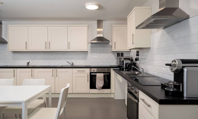 Tullamore House | Hugh Lynch's Self Catering Accommodation