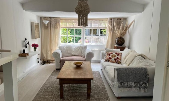 Kortenhoef Apartment | Huisje op de dijk
