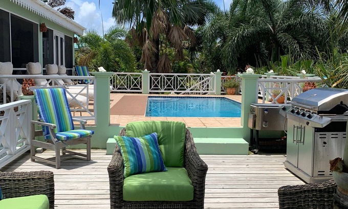 Barnes Ghaut Villa | Hummingbird House - Large Luxury Villa with Spectacular Views