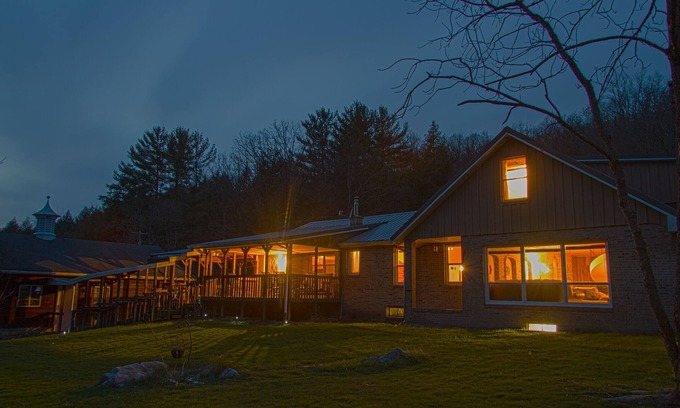 Gibbon Glade House | Hummingbird Retreat 12 miles from Ohiopyle, unique house and property on stream.