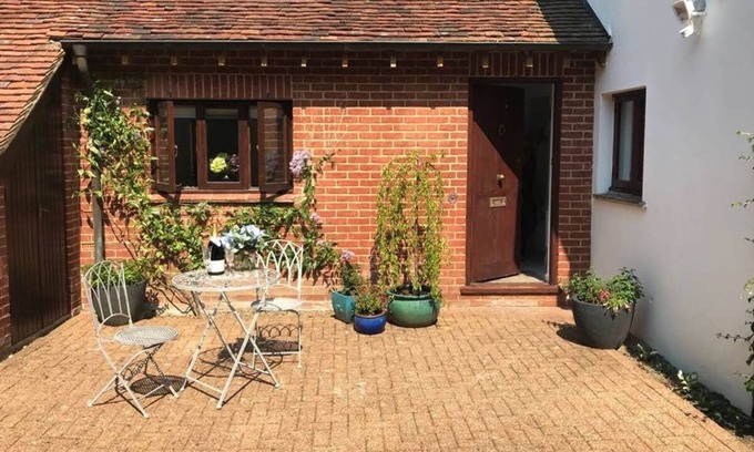 Coleman's Hatch Cottage | Hundred Acre Studio, an Ashdown Forest retreat