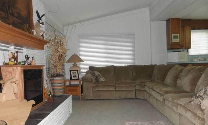 Spruce House | HUNT CAMP/LAKE HOUSE, JC TRITOON / 200 MERC 275 ACRE/BOW/RIFLE/MUZZLELOADER