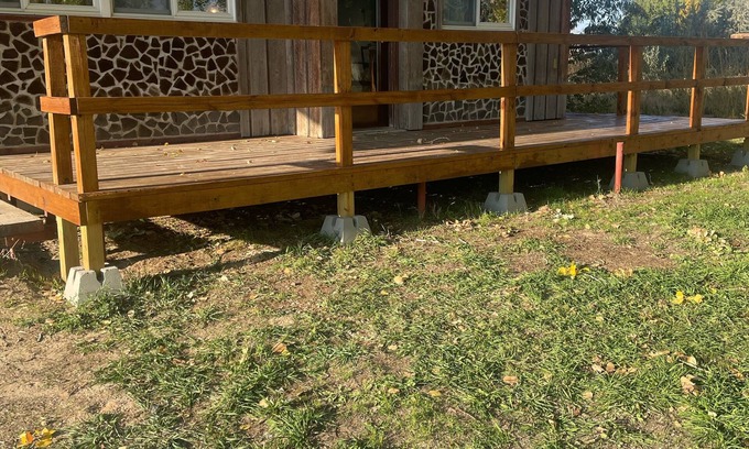 Washakie Ten Cabin | Hunter/Fisherman/Horse Friendly, Small Family Friendly