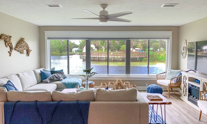 Springs at Kings Bay Condo | Hunter Springs View, Relaxing Waterfront Retreat - 90 day min