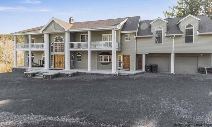Hunter House | Hunter/Windham Paradise
