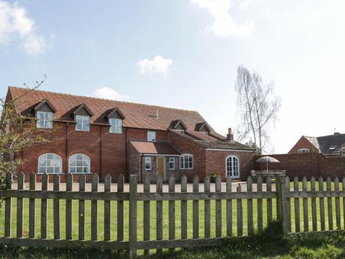 Tenbury Wells House | Hunters Moon
