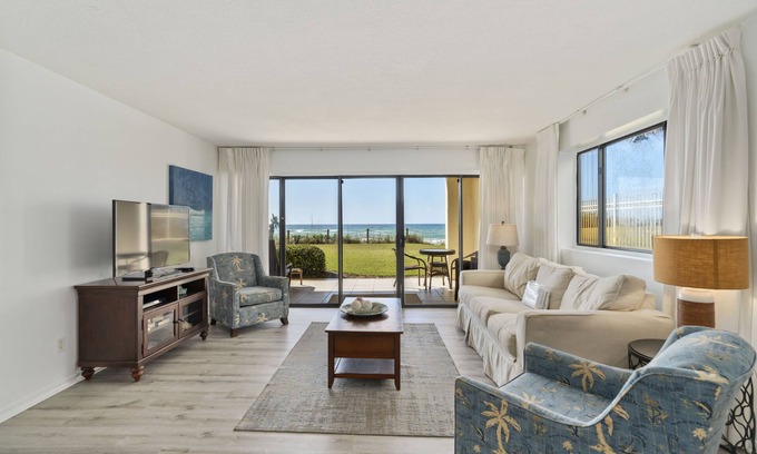 Miramar Beach Condo | Huntington by the Sea 107- Private Entrance, Corner Unit!
