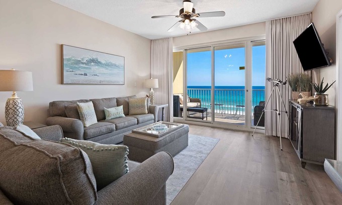 Fort Walton Beach - Destin Condo | Hurry Wont Last, Leeward Key 605, Beach service, 2 King Beds, Florida Living at its finest