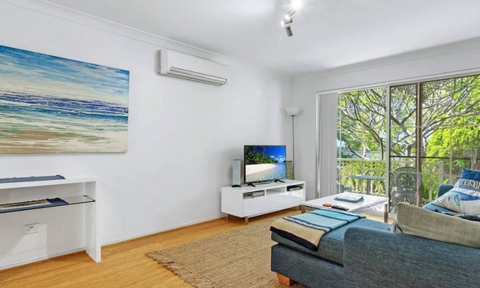 Huskisson House | Huskisson Beach Holiday Villa by Experience Jervis Bay