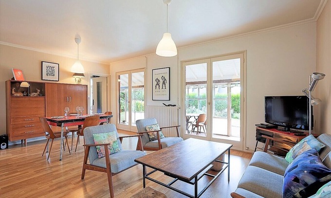 Montlouis-sur-Loire House | Husseau, house with 2 bedrooms and 4 beds