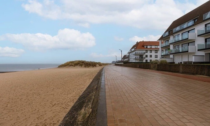 Het Zoute Apartment | Huswell - Apartment with garden at the seaside in Knokke