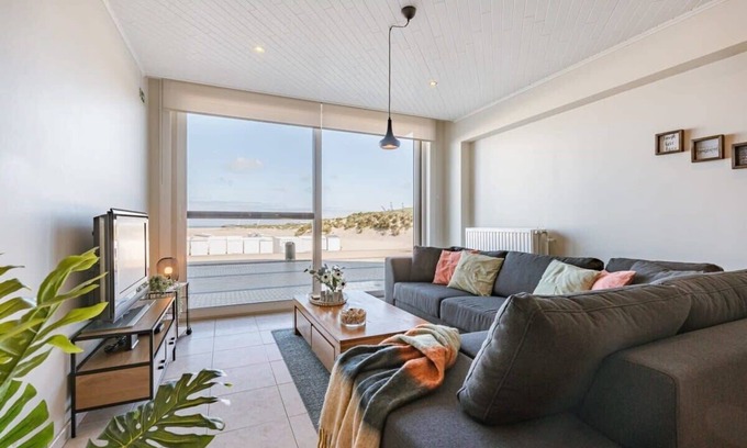 Lissewege Apartment | Huswell - Beachfront apartment in Zeebrugge