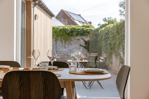 Poperinge House | Huswell - Beautiful vacation home 'Valkehuisje' in Poperinge