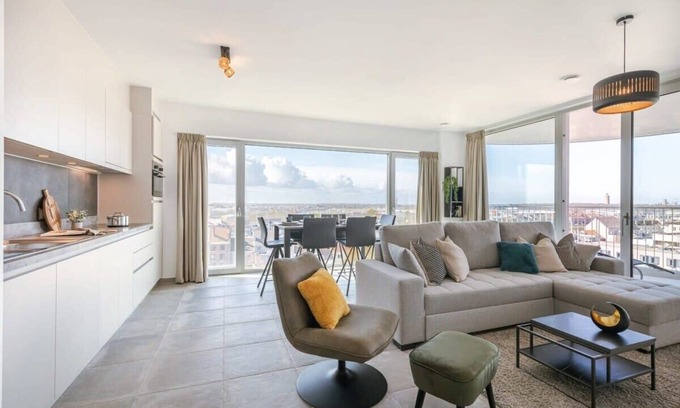 Bredene Apartment | Huswell - Bright apartment with seaview