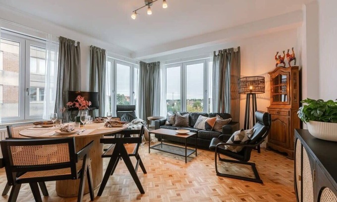 Knokke Apartment | Huswell - Cozy coastal apartment with parking