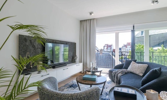 Knokke Apartment | Huswell - Exquisite apartment on a great location in Knokke
