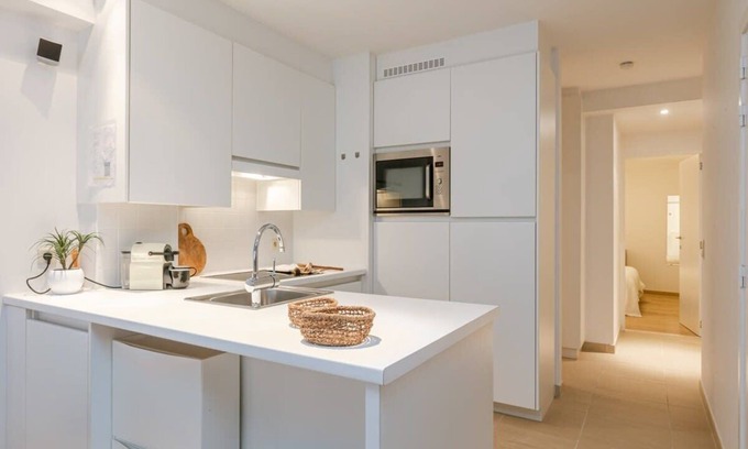 Heist Apartment | Huswell - Modern and spacious apartment with terrace