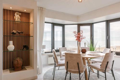 Mariakerke Apartment | Huswell - Stylish Apartment with Sea View