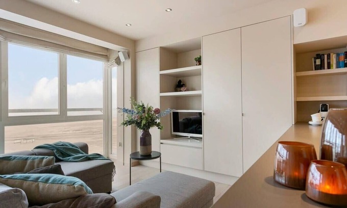 Knokke Apartment | Huswell - Unique apartment with sea-view near the center