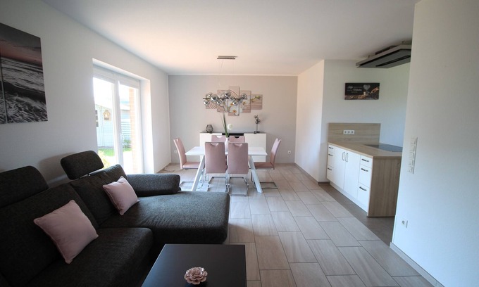 Eilsum House | Huus water lily - stylish holiday bungalow up to 6 people. - Near Greetsiel