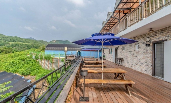 Hwacheon House | Hwacheon Flower Pension