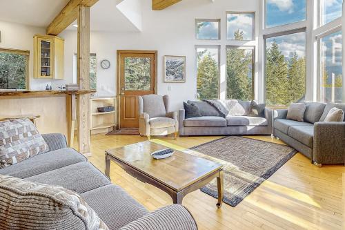 Hyak House | Hyak House