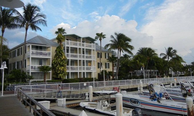 Truman Annex Apartment | Hyatt Sunset Harbor - ground-floor Studio steps from Duval & Mallory Square