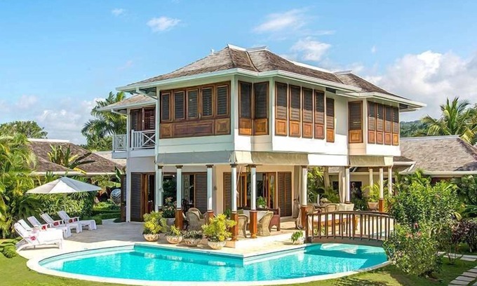 Tryall Villa | Hyde Park Luxury villa