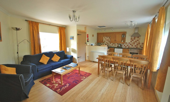 Taynuilt Cottage | Hydrangea Cottage, Detached 1750,s Stone Cottage, Fully Modernised