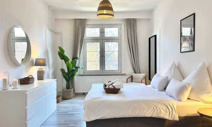 Goslar Old Town Apartment | HyggeLiving | up to 6 pers. | 79 m² | 55`TV | NEW*