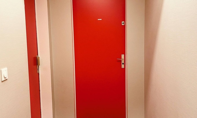Epernay Apartment | *hyper-center Epernay Penthouse (43sm) 1bd Apartment w/elevator,washer