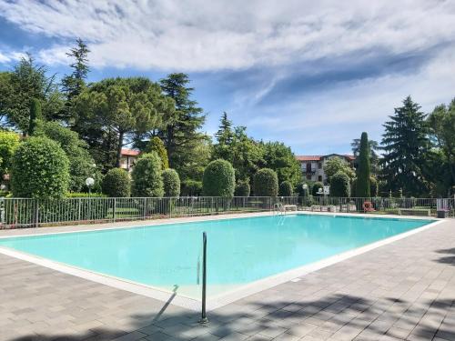 Peschiera del Garda Apartment | I Limoni Bilocale in residence con piscina