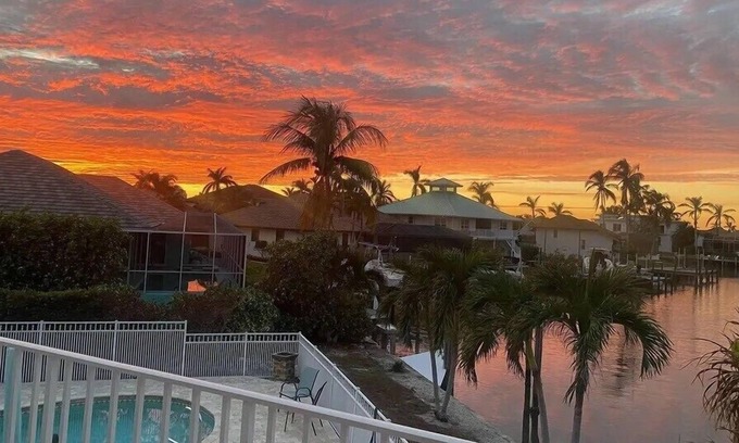 Marco Island House | I'm coco-nuts for you! Two story home waterfront home w/pool and bbq