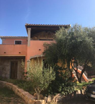 Monte Petrosu House | I Mari di Gallura Apartment