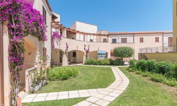 Porto Pozzo Apartment | I Mirti