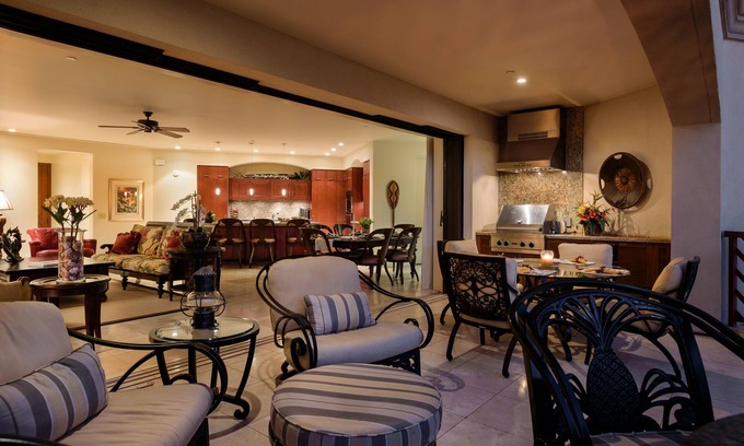 Wailea Villa | I.P.M PRESENTS: Penthouse K108 - GREAT RATES! FLEXIBLE CANCELATION POLICY