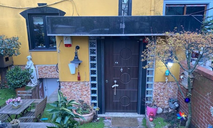 Sariyer House | İstanbul Boğaz’ında, bahçeli, 5 katlı Villa-500m2