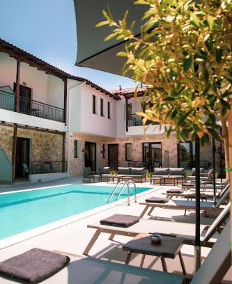 Afytos Apartment | IADES suites