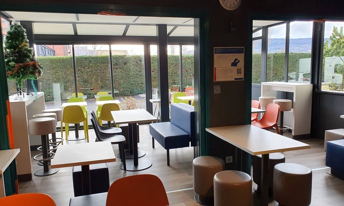Aubiere Hotel | ibis budget Clermont Ferrand Sud