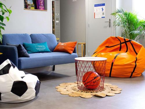 Aimargues Hotel | ibis budget Lunel Porte de Camargue