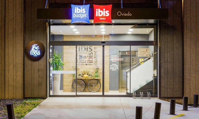Las Campas y San Claudio House | Ibis Budget Oviedo